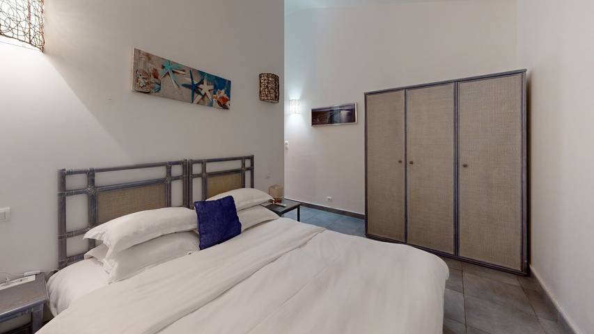 Location de vacances pour 2 personnes, avec piscine et jardin à Bonifacio - 4