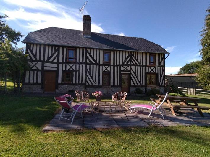 Location de vacances pour 6 personnes, avec jardin à Vimoutiers