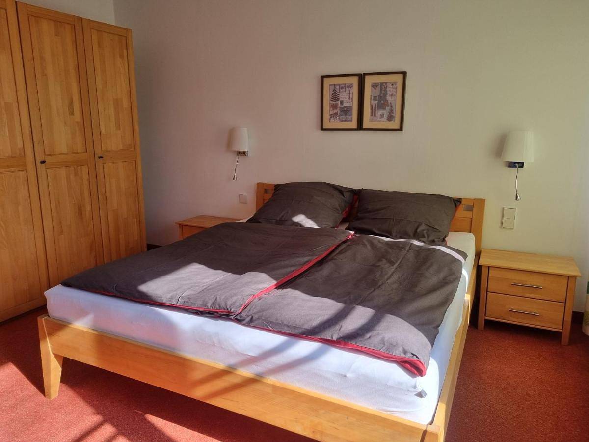 Appartement entier, Bms Balance - für bis zu 10 Personen, Natur, Entspannung, King Size Bett, Free Parking, Top Lage, Tv Stick in Wolfsburg, Région de Brunswick