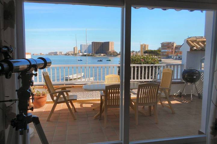 Villa for 6 people, with Balcony and Garden as well as Pool in La Manga