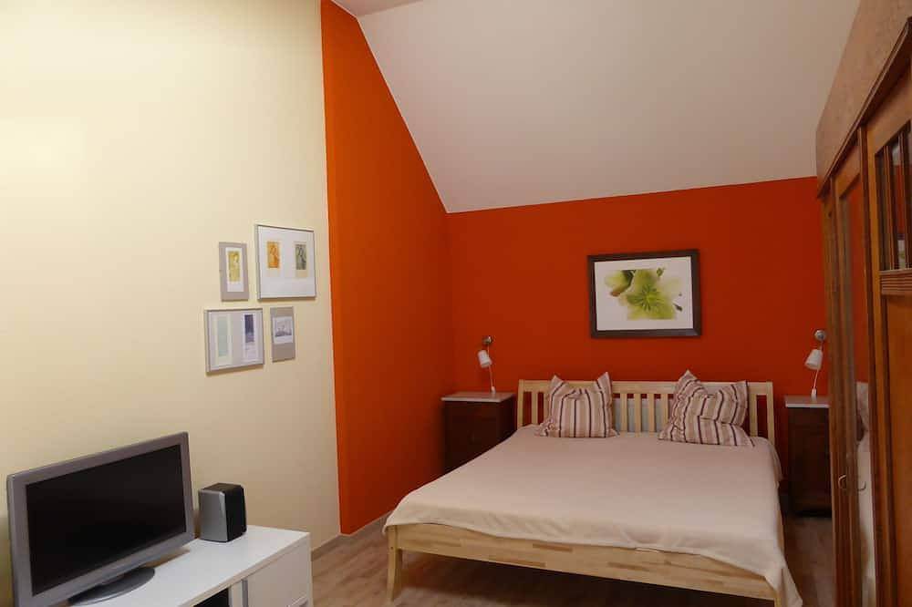 Ferienhaus Zentrum 6 Personen, barrierefrei ,2 Sz, Terrasse, Parkplatz, Wallbox in Weimar, Weimarer Land