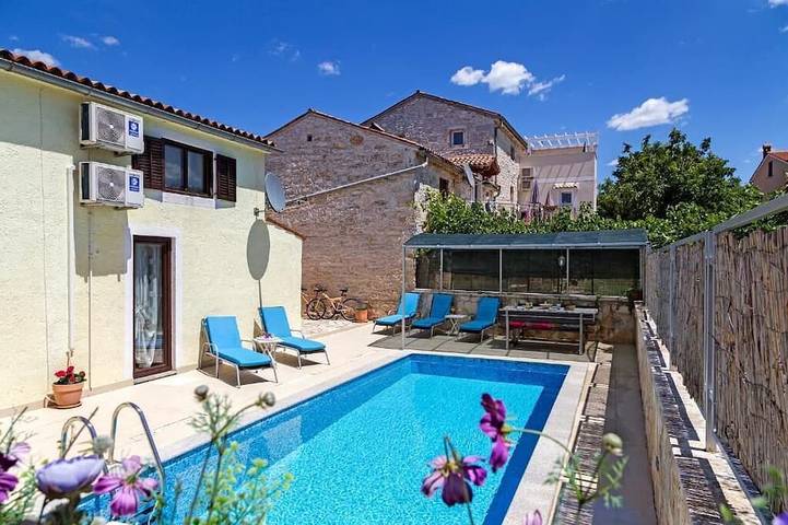 Ferienhaus für 6 Personen, mit Pool, mit Haustier - 1