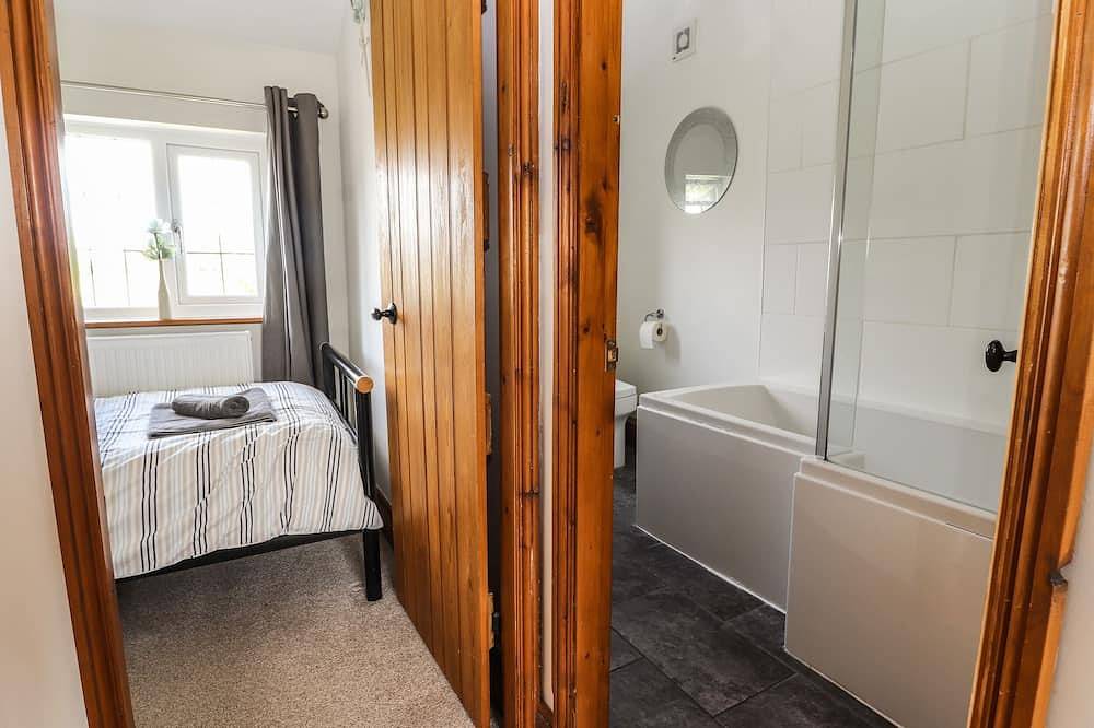 Mill Lane Cottage, family friendly, with a garden in Tarvin in Tarvin, West Cheshire und Chester