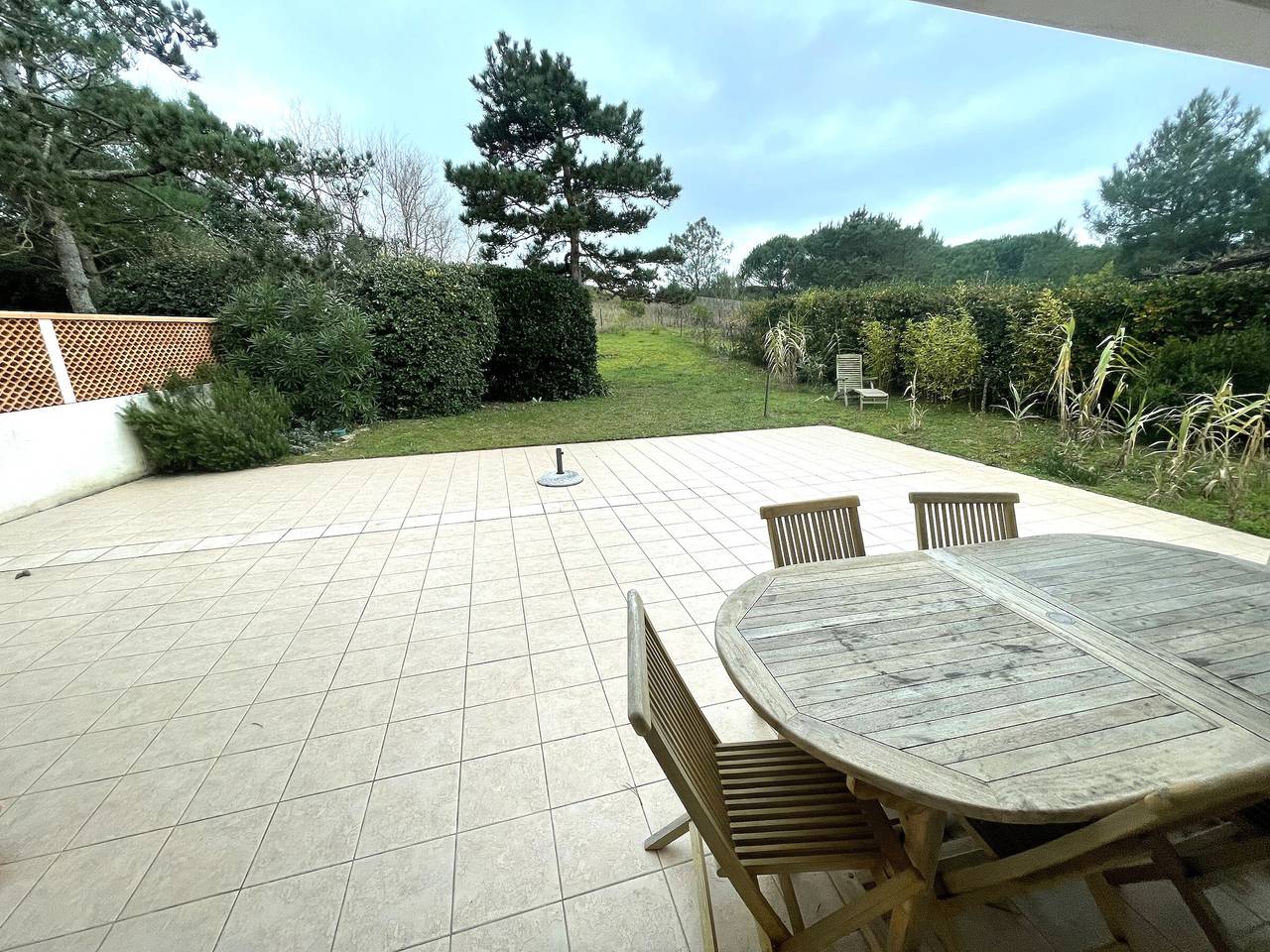 Grande maison près du phare avec Wi-Fi, animaux admis, parking, proche plage pour 8 personnes in La Tranche-sur-Mer, Vendée