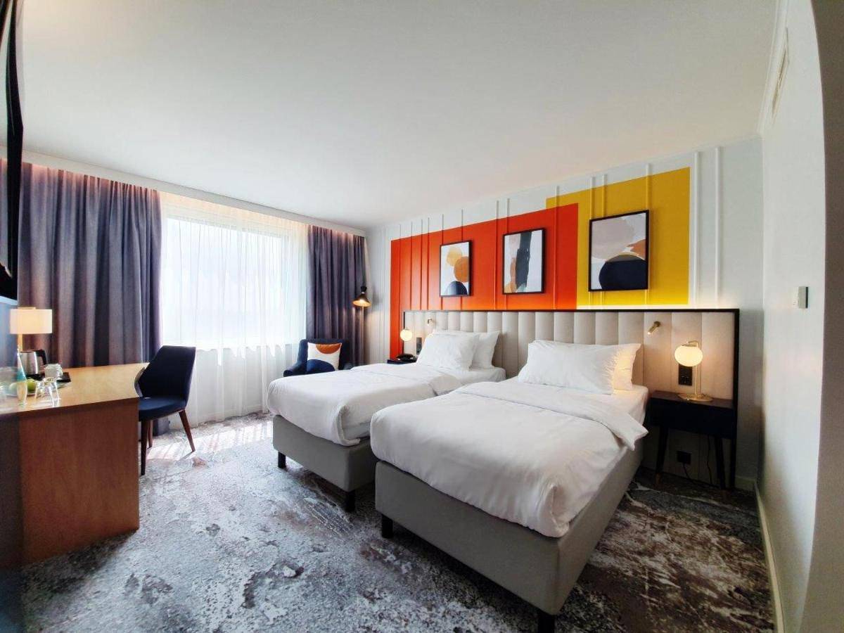 Voco Dusseldorf Seestern by Ihg in Düsseldorf, Düsseldorf und Umgebung