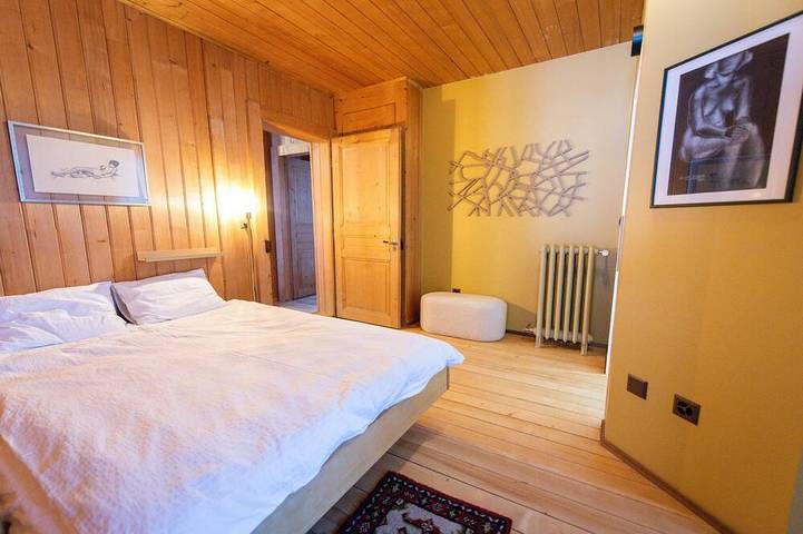 Gîte pour 15 personnes, avec jardin et sauna ainsi que balcon et jacuzzi, animaux acceptés à Bullet - 2