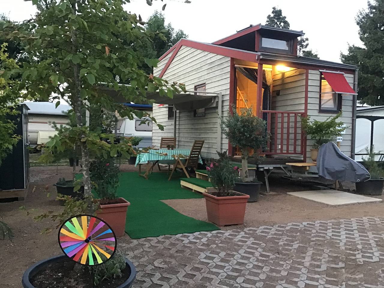 Ganze Ferienwohnung, Tiny Home „Tinyhaus Adelheid am Silbersee“ in Hochdorf (Freiburg), Freiburg