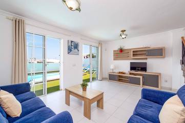 Holiday Home for 6 People in Playa Grande (Canary Islands), Tías, Photo 3