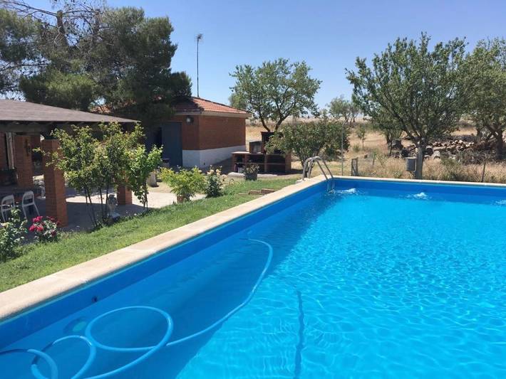 Casa rural para 10 personas, con jardín además de vistas y piscina, Se admiten mascotas en Las Vegas (Madrid) - 2