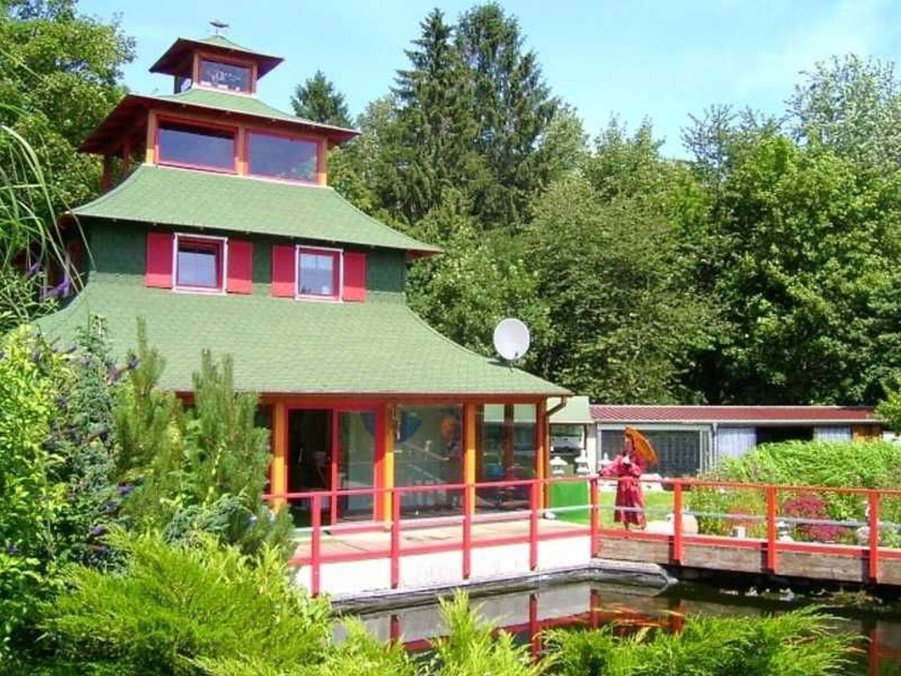 Ganze Ferienwohnung, Ferienwohnung im chinesischen Koi-Tempel - Ferienwohnung (Scholz, Martin) in Lelkendorf, Mecklenburgische Schweiz