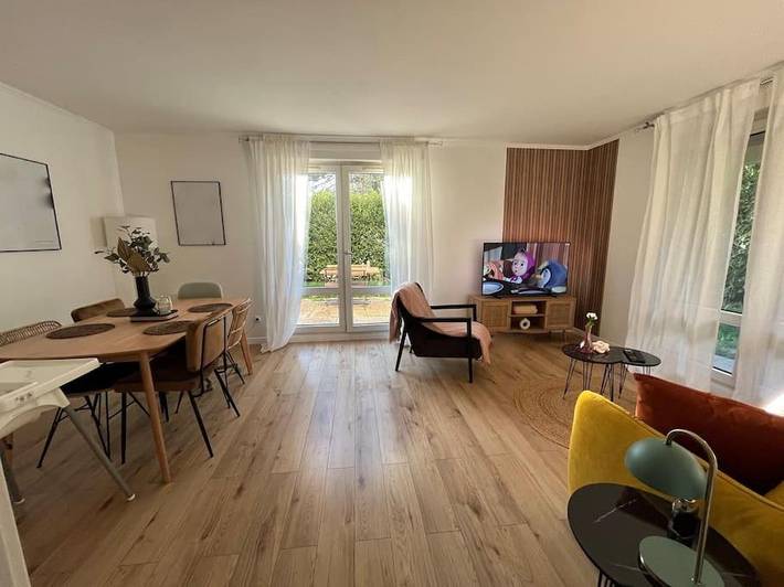 Appartement de vacances pour 4 personnes, avec Terrasse et Jardin à Montigny-le-Bretonneux