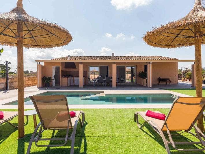 Casa rural para 5 personas, con Balcón/Terraza además de Jardín y Piscina en las Islas Baleares - 2