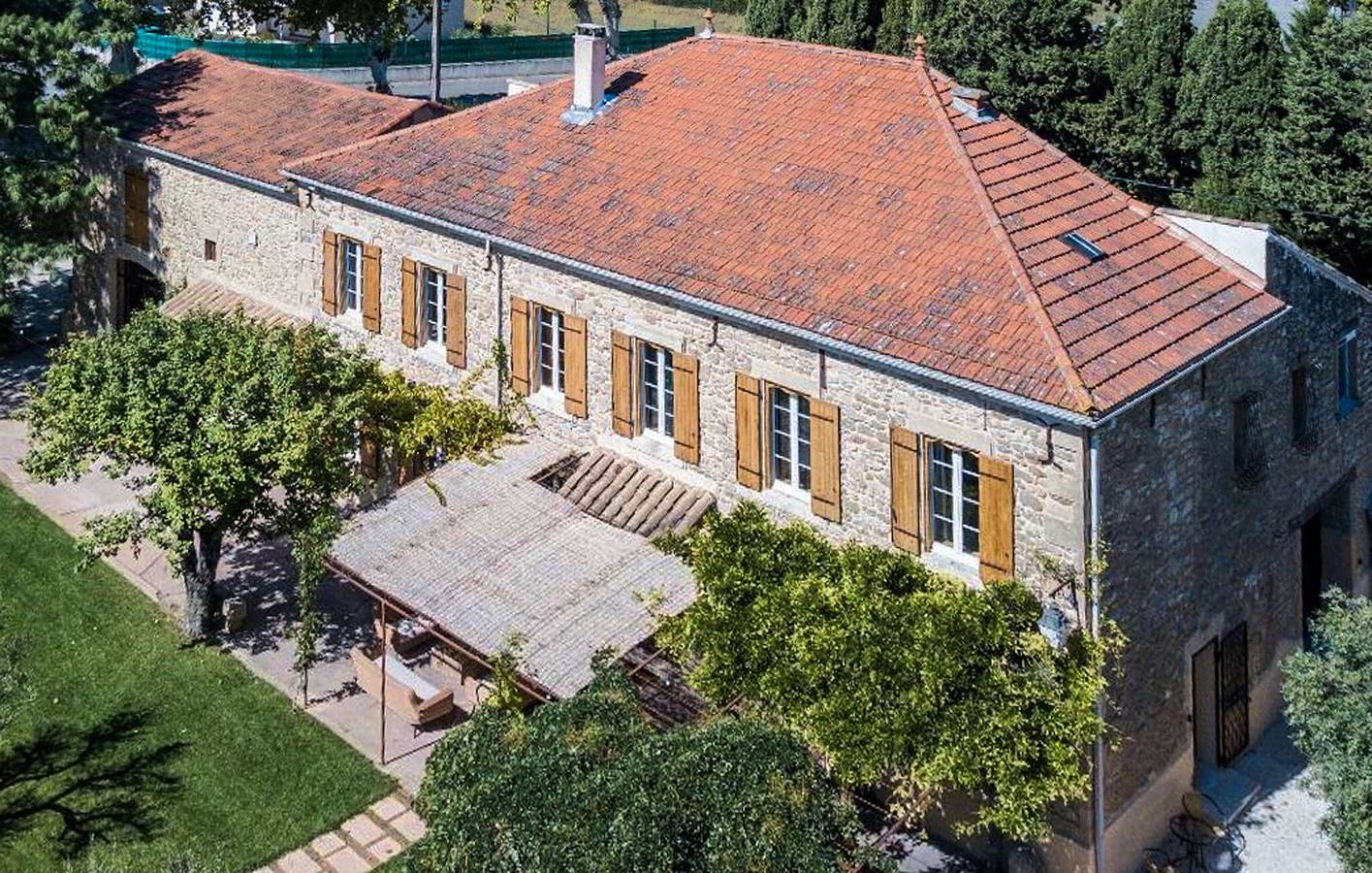 Appartement de luxe avec piscine et climatisation à 300m du centre d'Orsan in Orsan, Région de Nîmes
