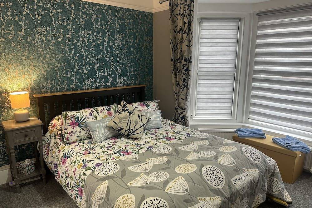 Ganze Wohnung, Apartment-Deluxe-Ensuite mit Dusche-Strassenblick-Flat 2 in Eastbourne, Ost Sussex