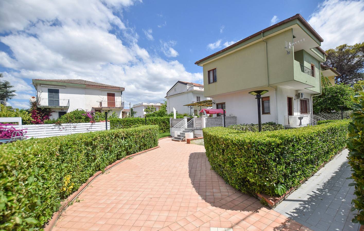 Appartamento sulla spiaggia con piscina, terrazza e giardino in Capaccio, Cilento Coast