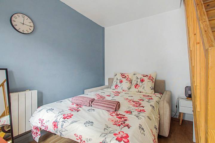 Estudio entero, Le Nid fleuri - Wifi - Proche Paris in Pantin, Sena-Saint Denis