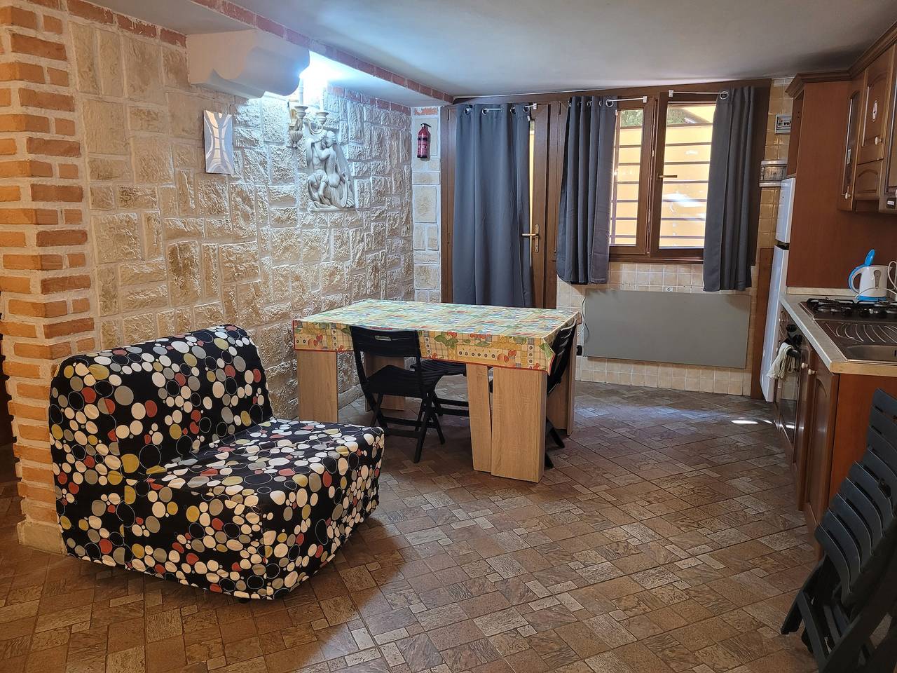 Appartement entier, Appartement Anzio - Roman Tavern Studio avec Wi-Fi et climatisation in Anzio, Province de Rome