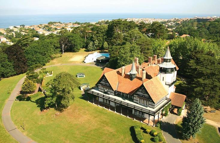 Club vacances pour 3 personnes, avec Terrasse ainsi que Jardin et Piscine au Pays basque