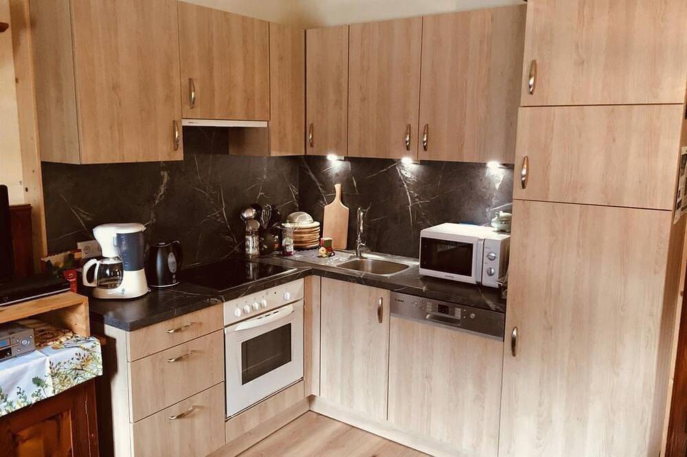 Haus Taurer - ruhiges Doppelzimmer in Großkirchheim, Bezirk Spittal an der Drau