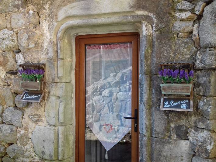 Gîte pour 5 personnes, avec jardin et terrasse à Joannas - 3
