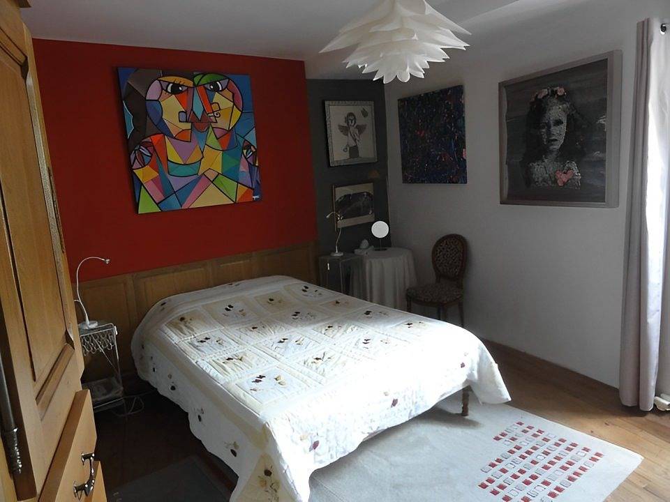 Chambre couple dans maison, cœur village - pdj compris - Chambre in Sainte-Eulalie-d'Olt, Massif central