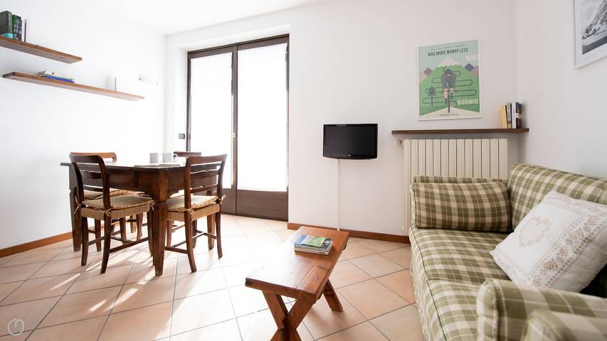 Gîte pour 3 personnes, avec terrasse et jardin dans Bormio - 2