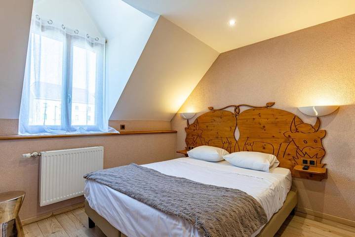Hôtel pour 4 personnes, avec vue ainsi que piscine et jardin, animaux acceptés à Foncine-le-Haut - 4