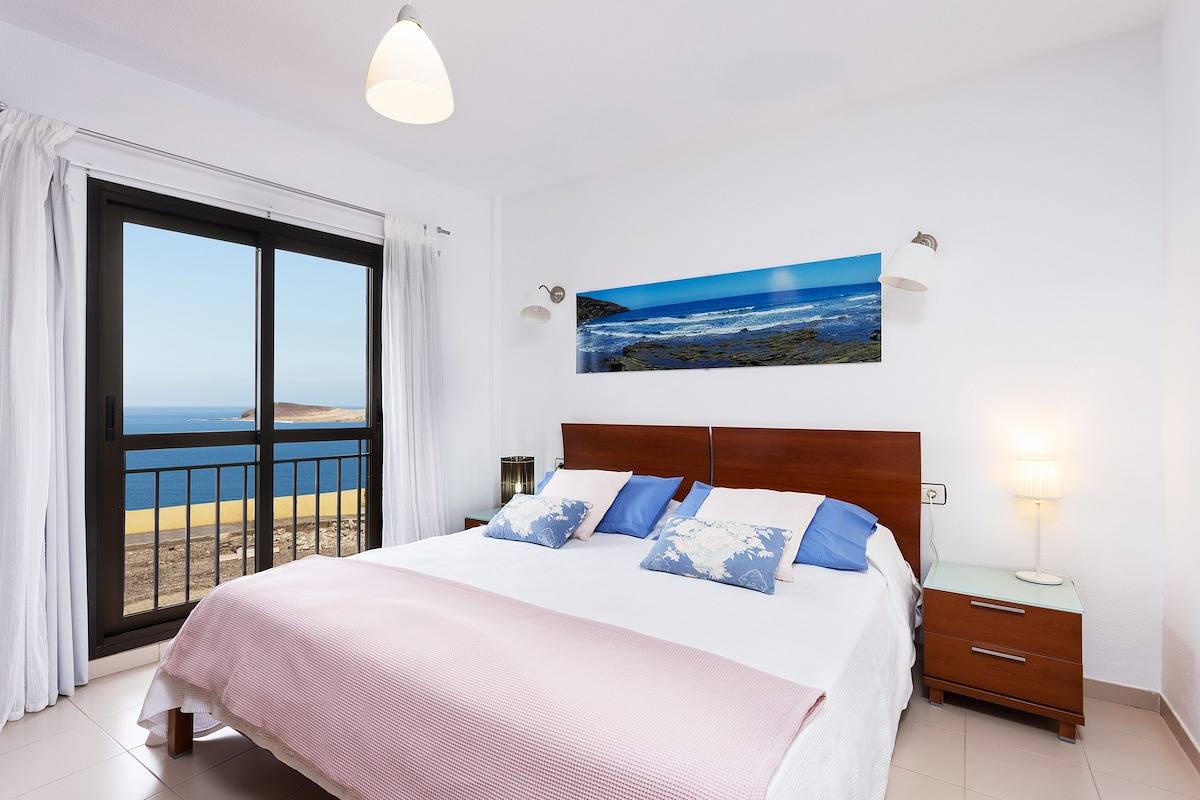 Ganze Wohnung, Ferienwohnung für 6 Personen mit Terrasse in Playa el Médano, Granadilla de Abona