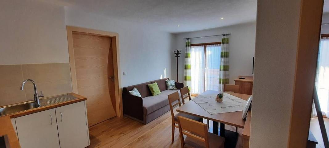 Agriturismo per 2 persone, con panorama e balcone in Merano e dintorni