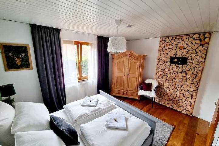 Ferienhaus für 4 Personen, mit Garten und Terrasse sowie Sauna und Whirlpool im Schwarzwald - 2