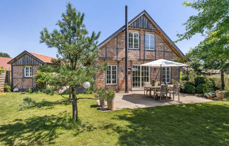 Ferienhaus für 3 Personen, mit Terrasse und Garten in Warendorf