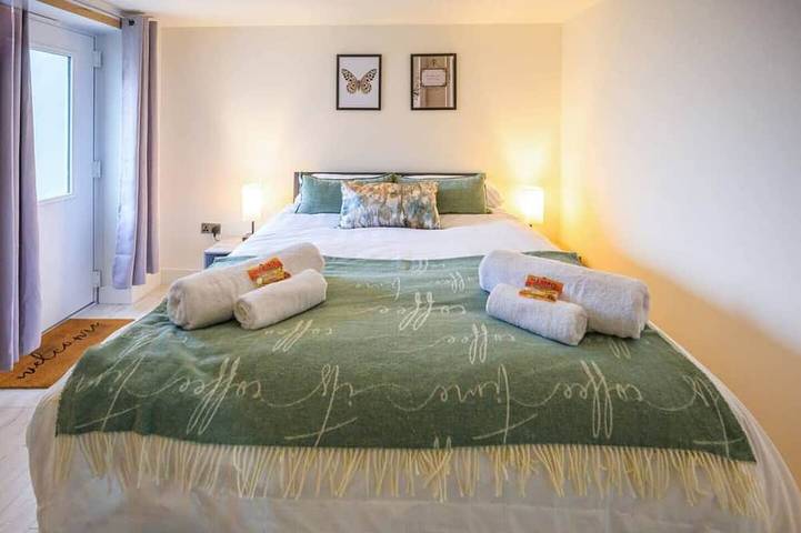 #65 The Den Farm Stay Nr Cannock Chase in Staffordshire