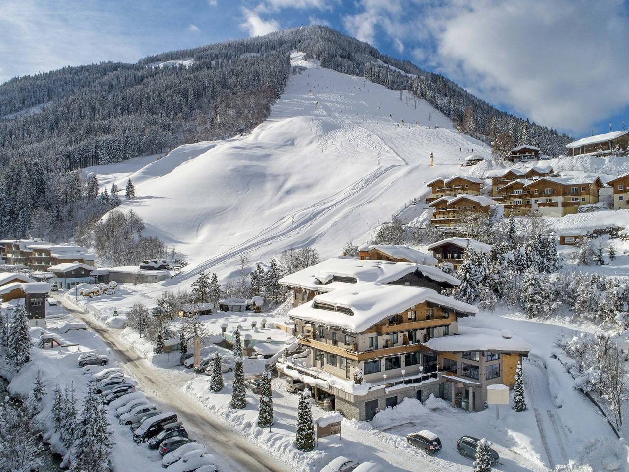 Apartamento entero, Nueva suite en Saalbach in Saalbach, Saalbach-Hinterglemm