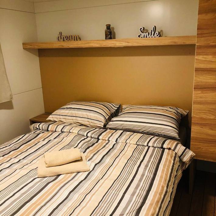 Camping pour 6 personnes, avec jardin à Tisno - 3