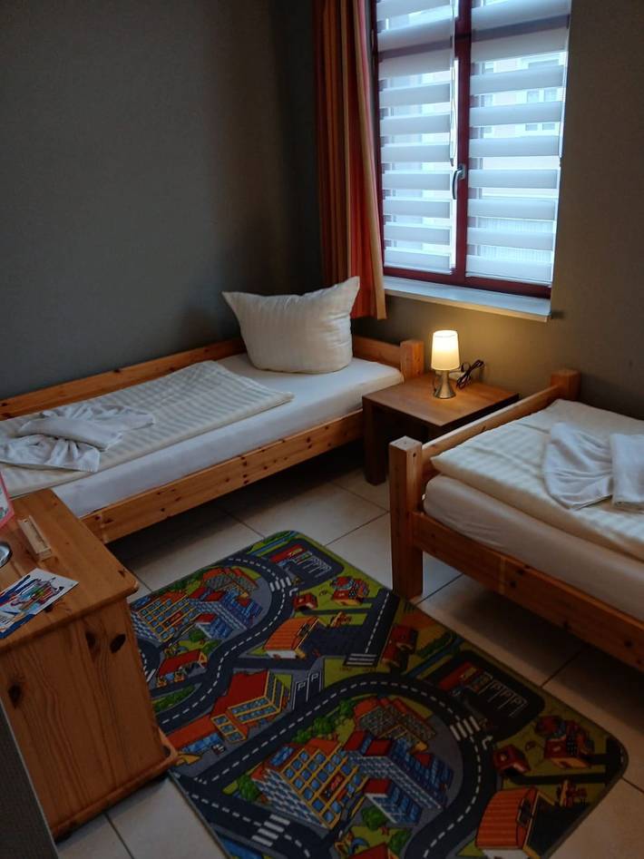 Ganze Wohnung, Komfortable Ferienwohnung mit Balkon nahe des Malchower Sees in Malchow, Fleesensee