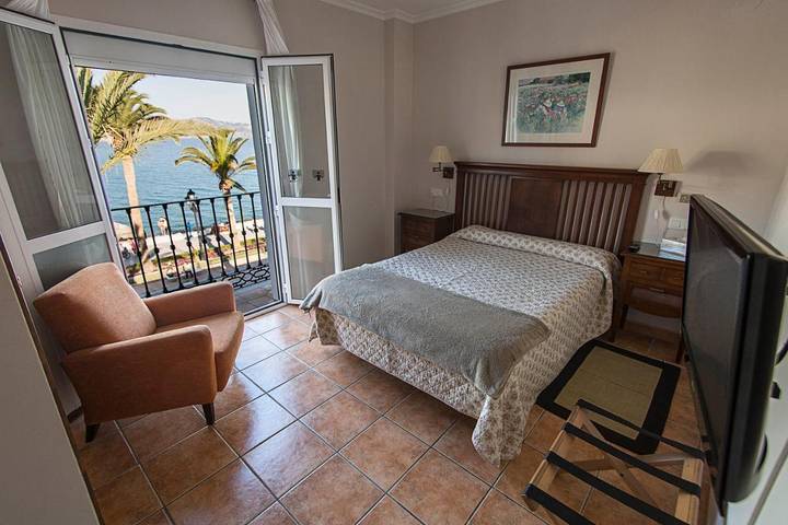 Casa de huéspuedes para 2 personas, con Terraza en Nerja