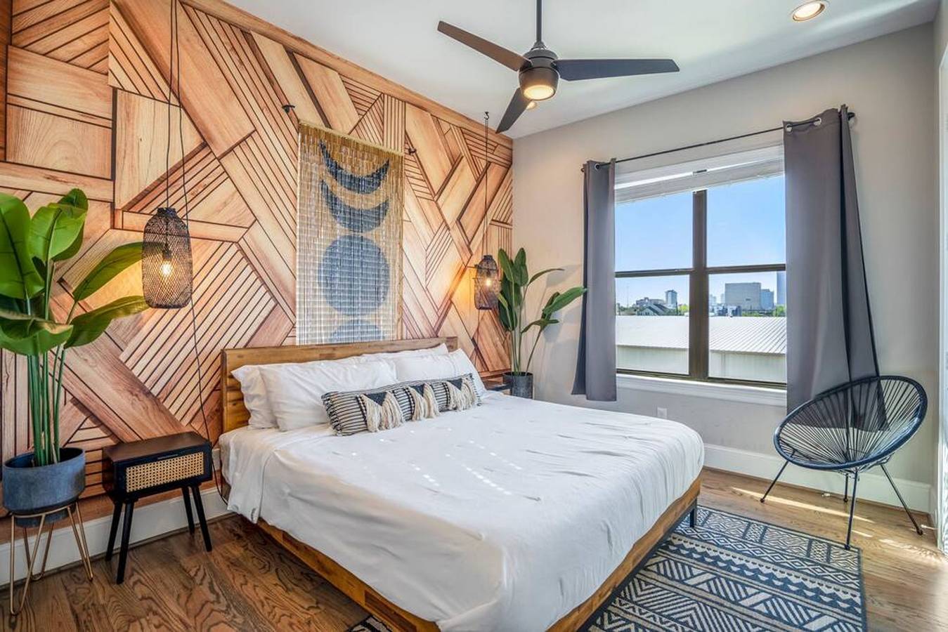 Luxury Downtown Home w Rooftop Deck in the Skyline in Houston, Harris County