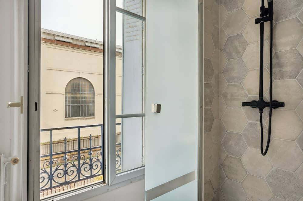 Entire apartment, Duplex à Saint-Ouen – Aux portes de Paris in Saint-Ouen, Seine-Saint-Denis