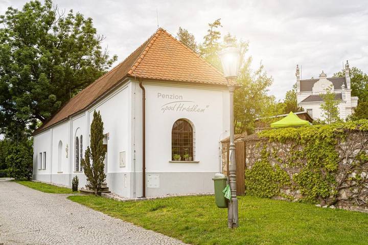 BnB für 10 Personen, mit Garten und Ausblick in Tschechien - 2