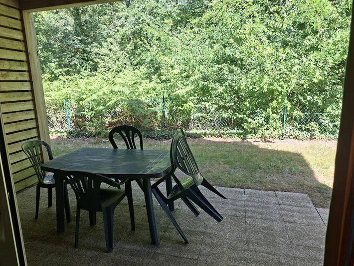 Gîte pour 4 personnes, avec Terrasse ainsi que Jardin et Piscine à Chaveignes - 4