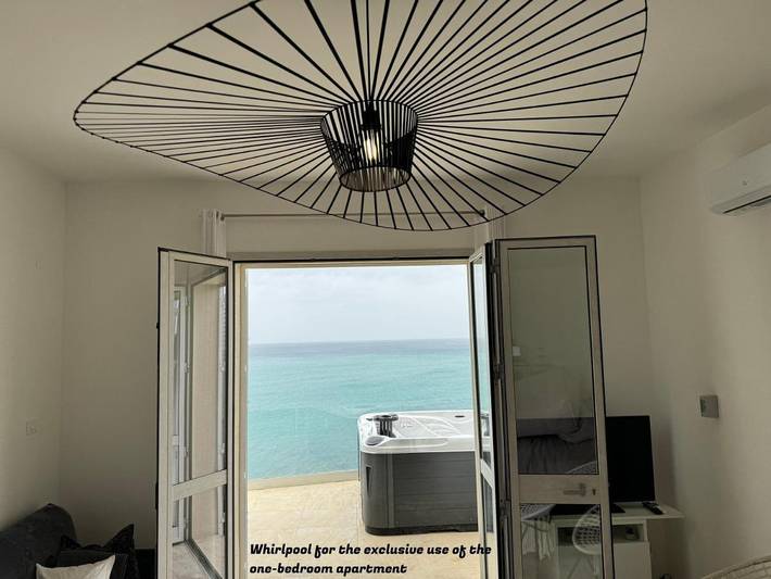 Ferienwohnung für 4 Personen, mit Balkon und Whirlpool - 1