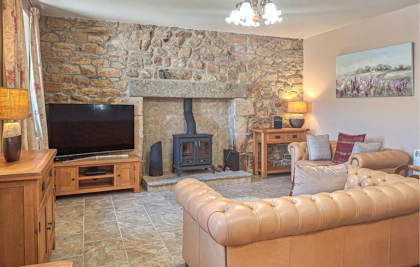 Gemütliche Gartenterrassenwohnung mit WiFi & Parkplatz in Louargat, Guingamp Region