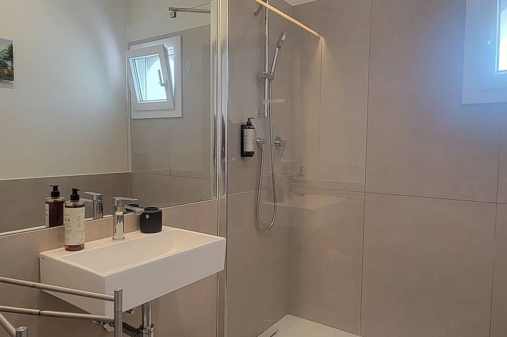 Ganze Wohnung, The Carob Tree - Suite in Procida, Neapel Provinz