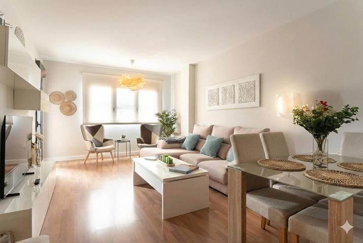 Apartamento de vacaciones para 6 personas, con vistas además de jardín y piscina, Se admiten mascotas - 1