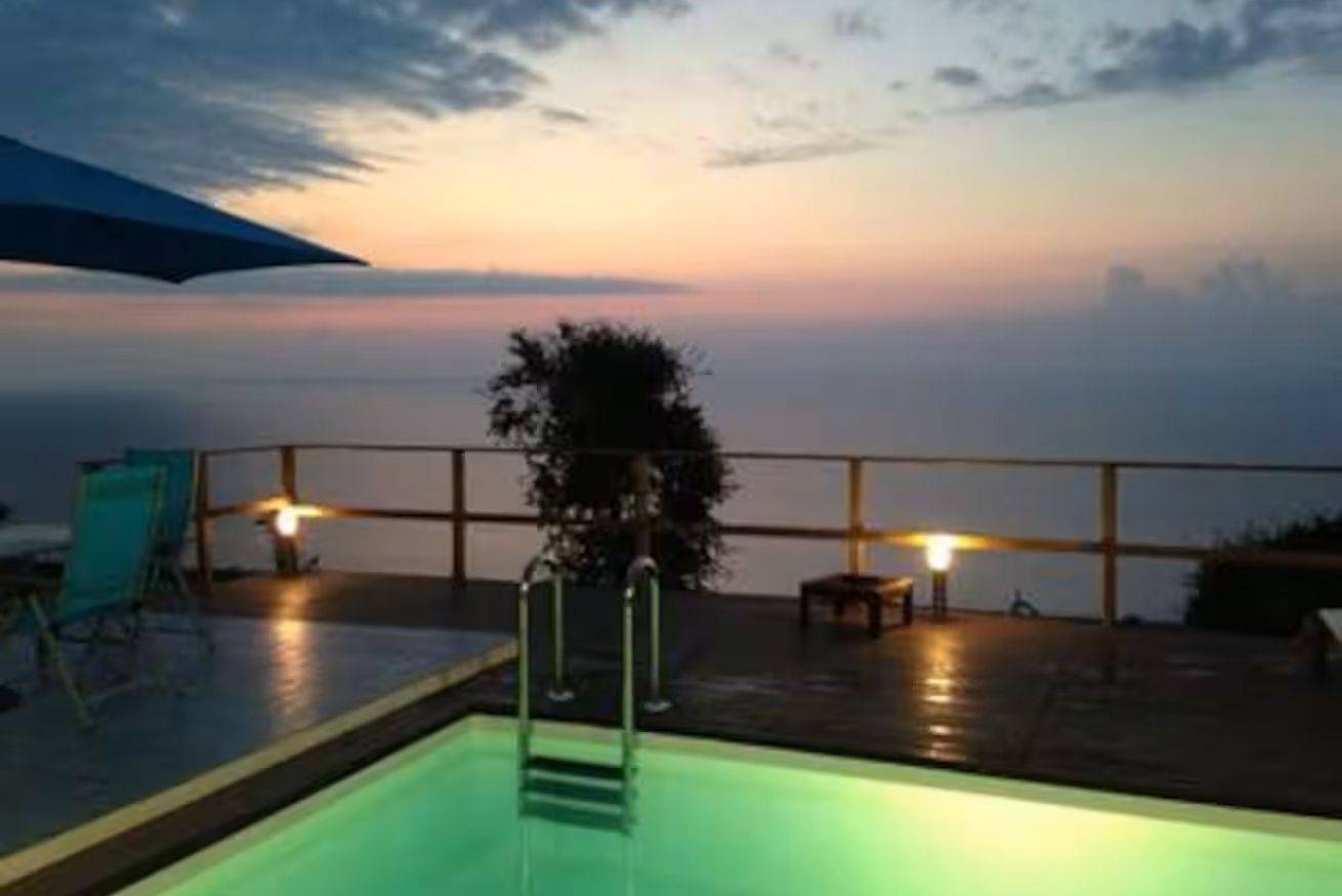 Entire apartment, Villa Alice – Private Pool Villa with Jacuzzi and Sea View in Caronia, Messina Province