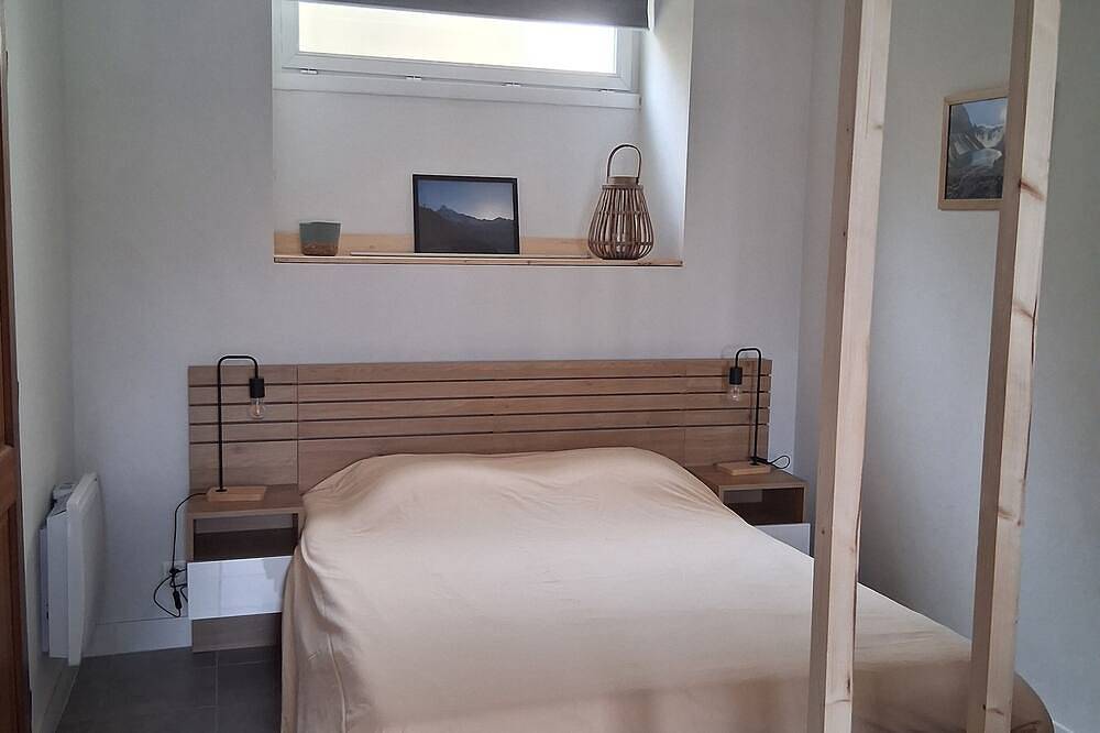 Entire apartment, Bellflower apartment in Argelès-Gazost, French Pyrenees