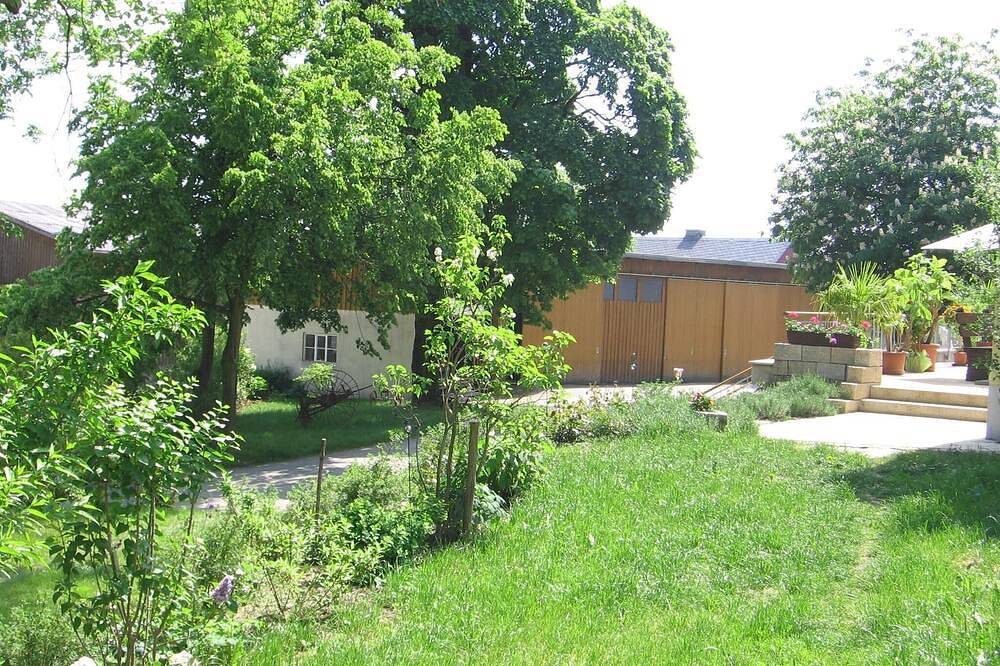 Ganze Wohnung, Rollstuhlgeeignetes Feriendomizil (60qm) auf Bauernhof mit vielen Freizeitmöglichkeiten in Schwarzenbach am Wald, Landkreis Hof