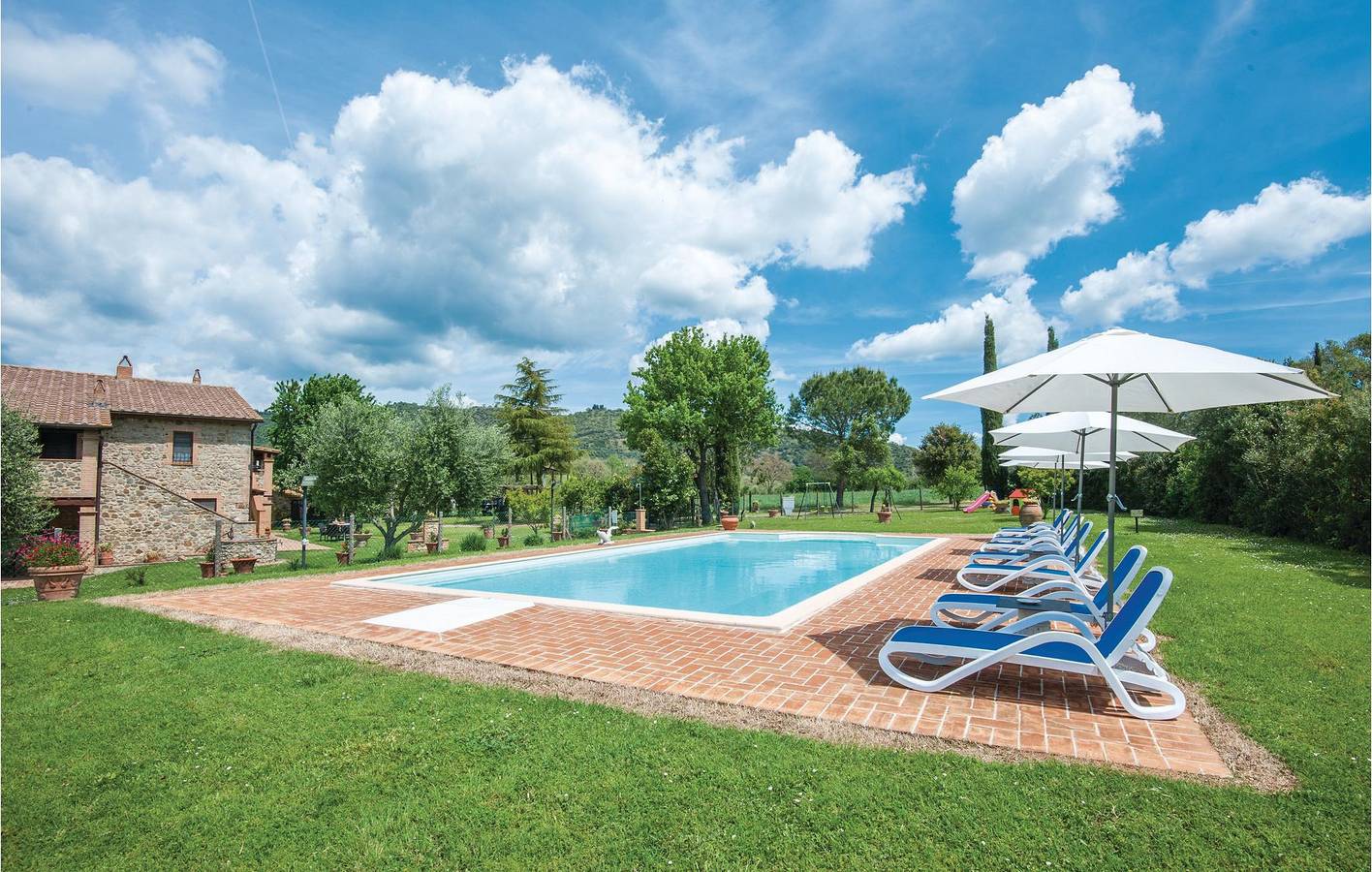 Appartamento intero, Appartamento a bordo piscina con parcheggio e internet in Cinigiano, Provincia di Grosseto