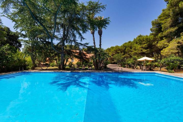 Villa pour 16 personnes, avec jardin ainsi que terrasse et piscine, animaux acceptés à Lecce - 2