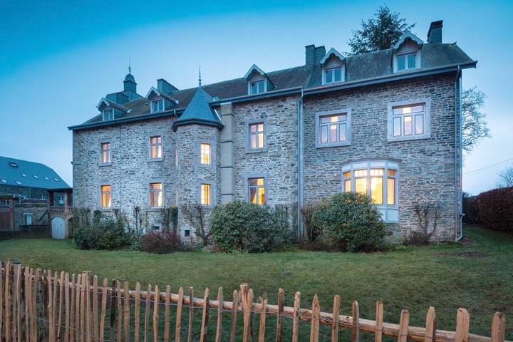 Location de vacances pour 15 personnes, avec jardin ainsi que vue et sauna à Paliseul - 4